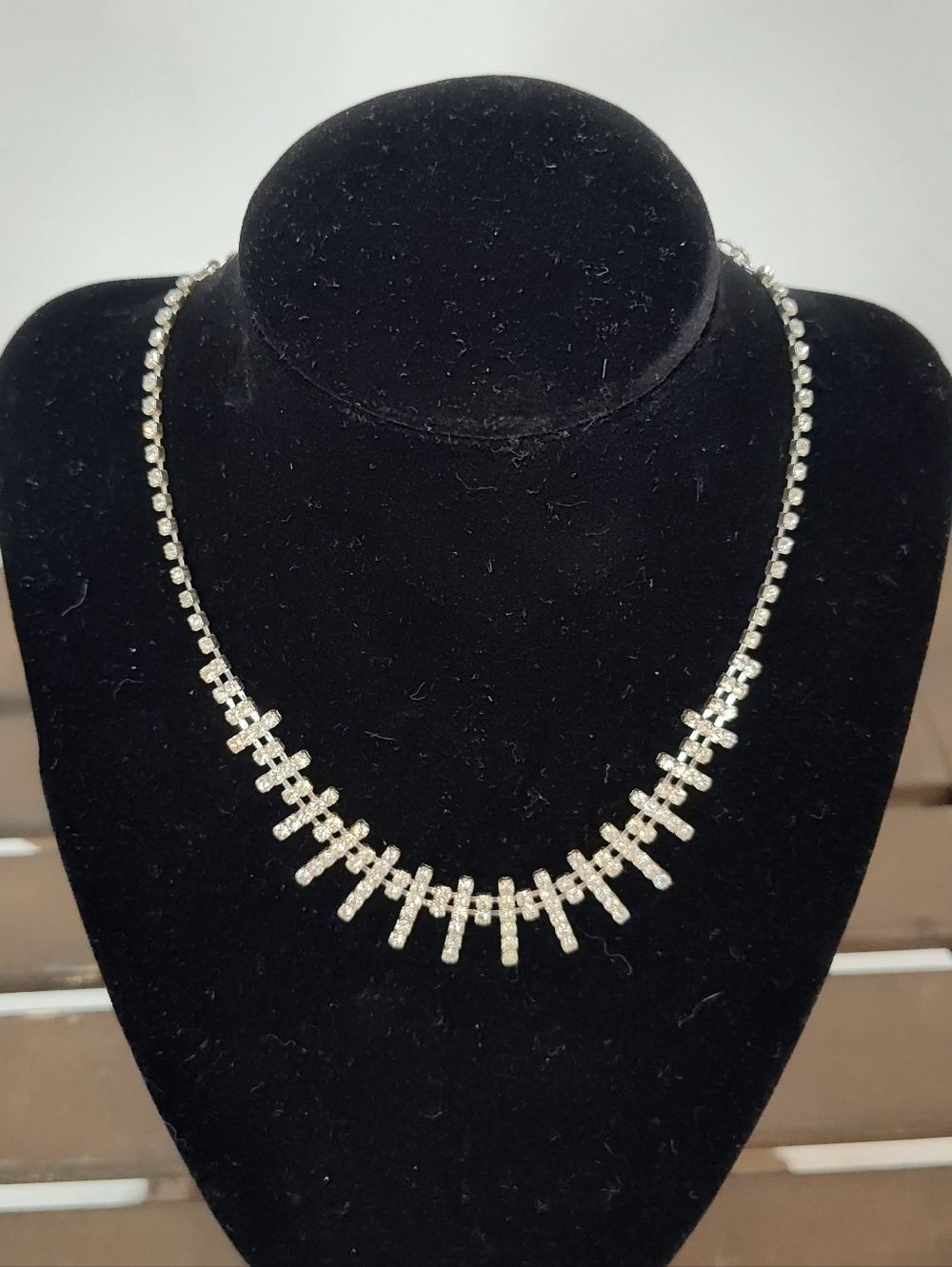 Crystal Spike Collar Necklace - Clear/Silver
